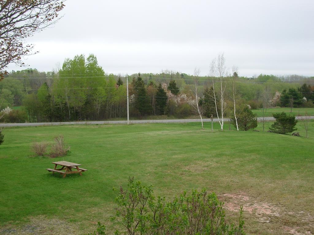 Forest Haven Inn Tatamagouche Exterior photo